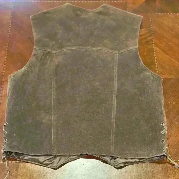 Vintage MoBetta Brown Genuine Leather Suede Vest Size M Snap Buttons and Pockets - Picture 2 of 7